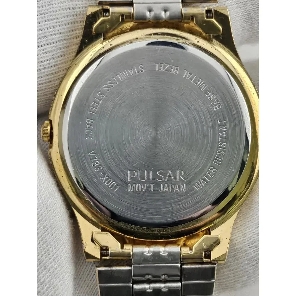 Gorgeous Seiko Pulsar MensWatch 